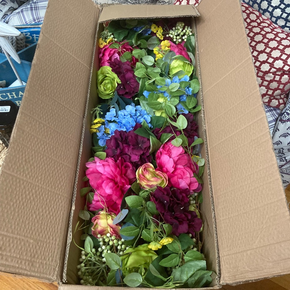 NWT Grandinroad Summer Party Garland with Hydrangea